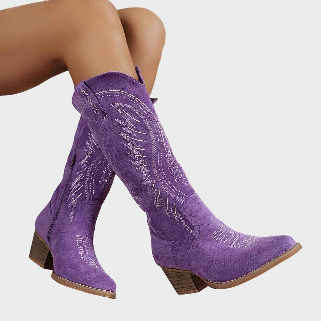 Botines bordados con estilo